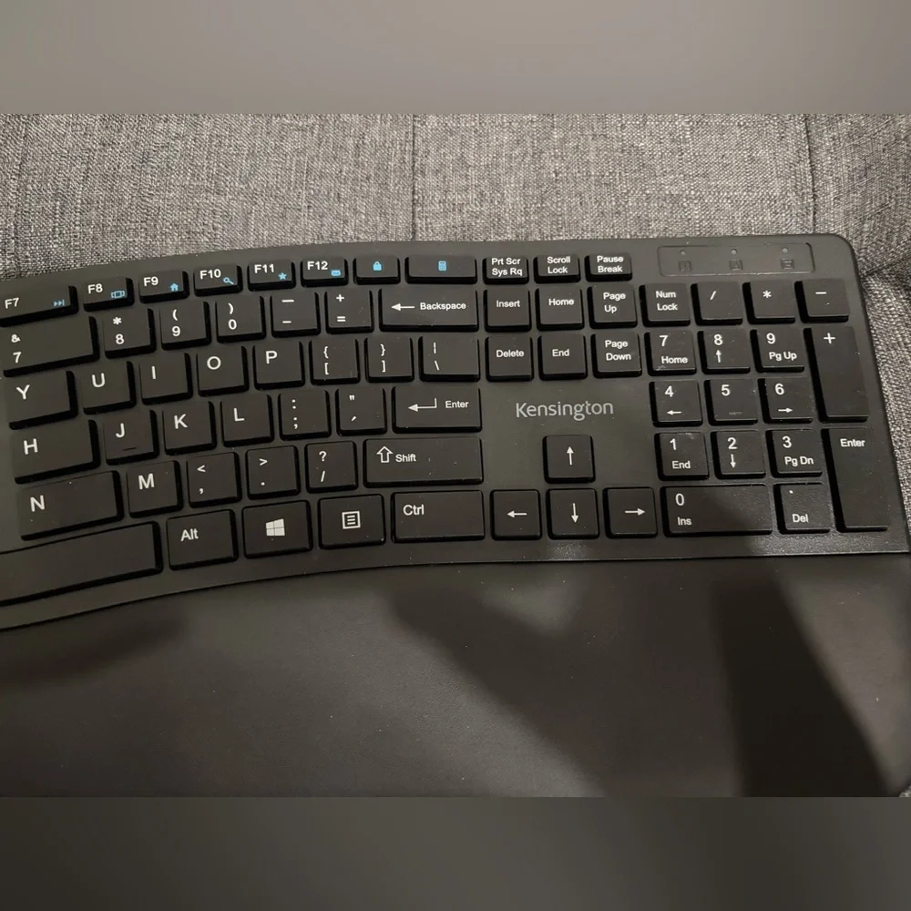 Brand New Kensington Pro Fit Ergonomic Black Wireless Keyboard